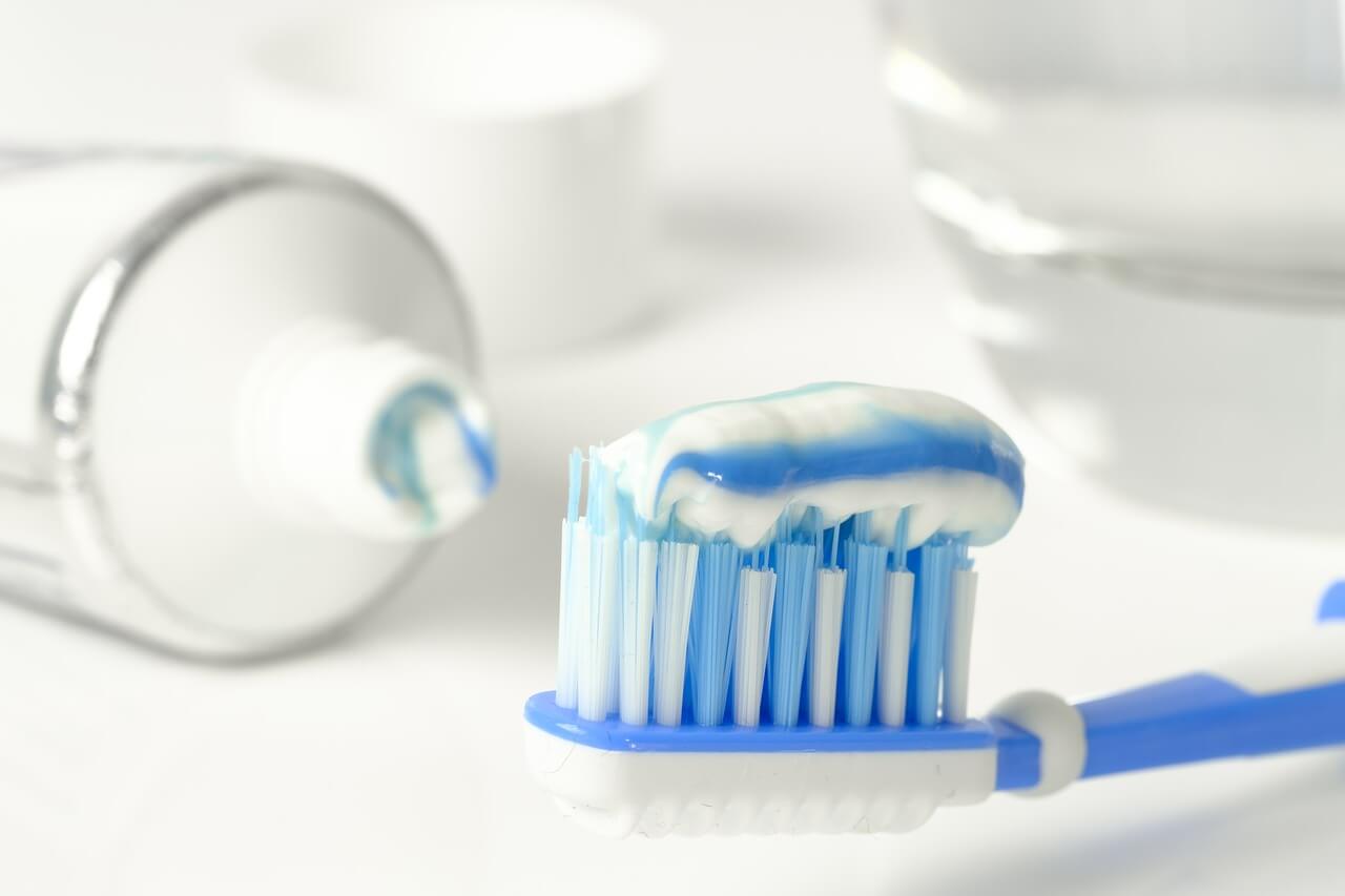 toothpaste 3067569 1280 - Putzen ohne Chemie! Ökologische Tricks aus der Küche
